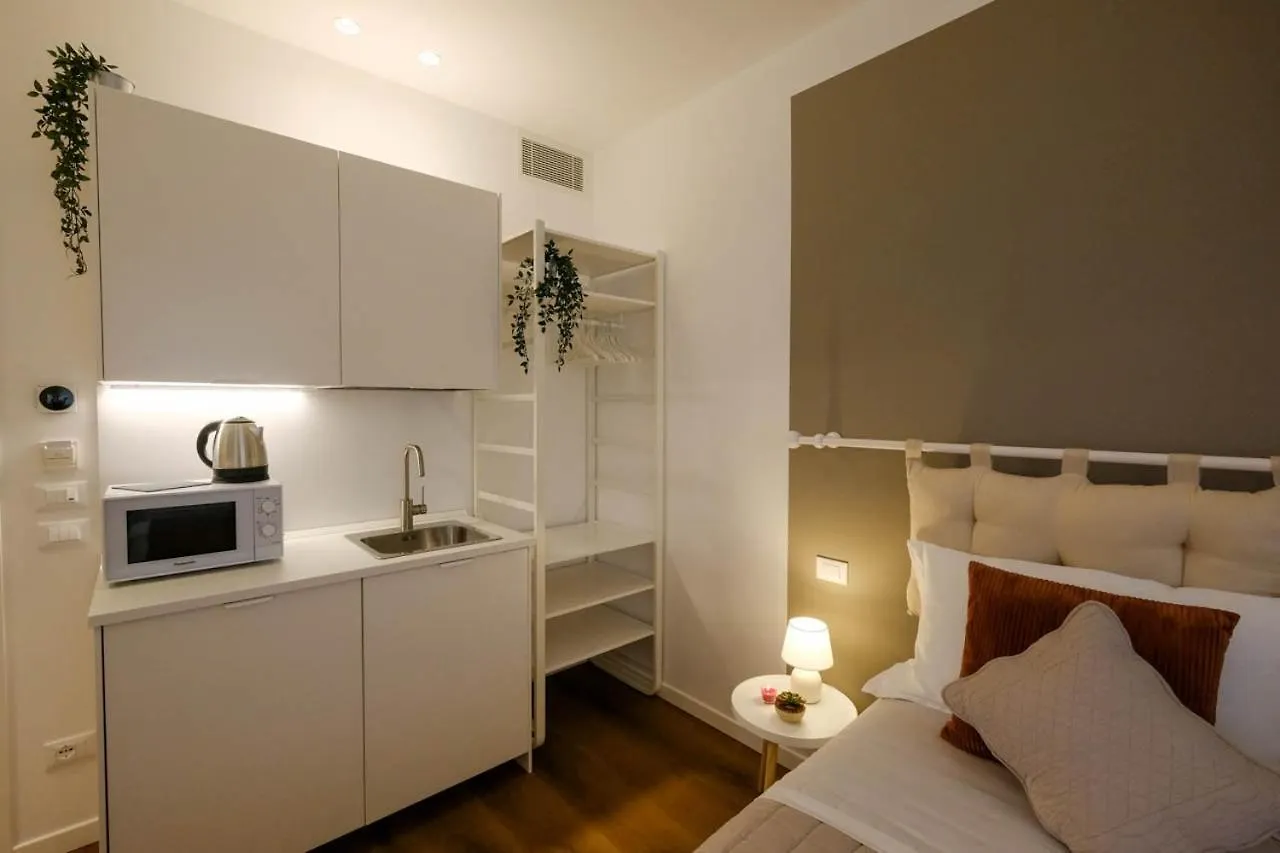 Verona Sweet Rooms - Affitti Brevi Italia 0*,